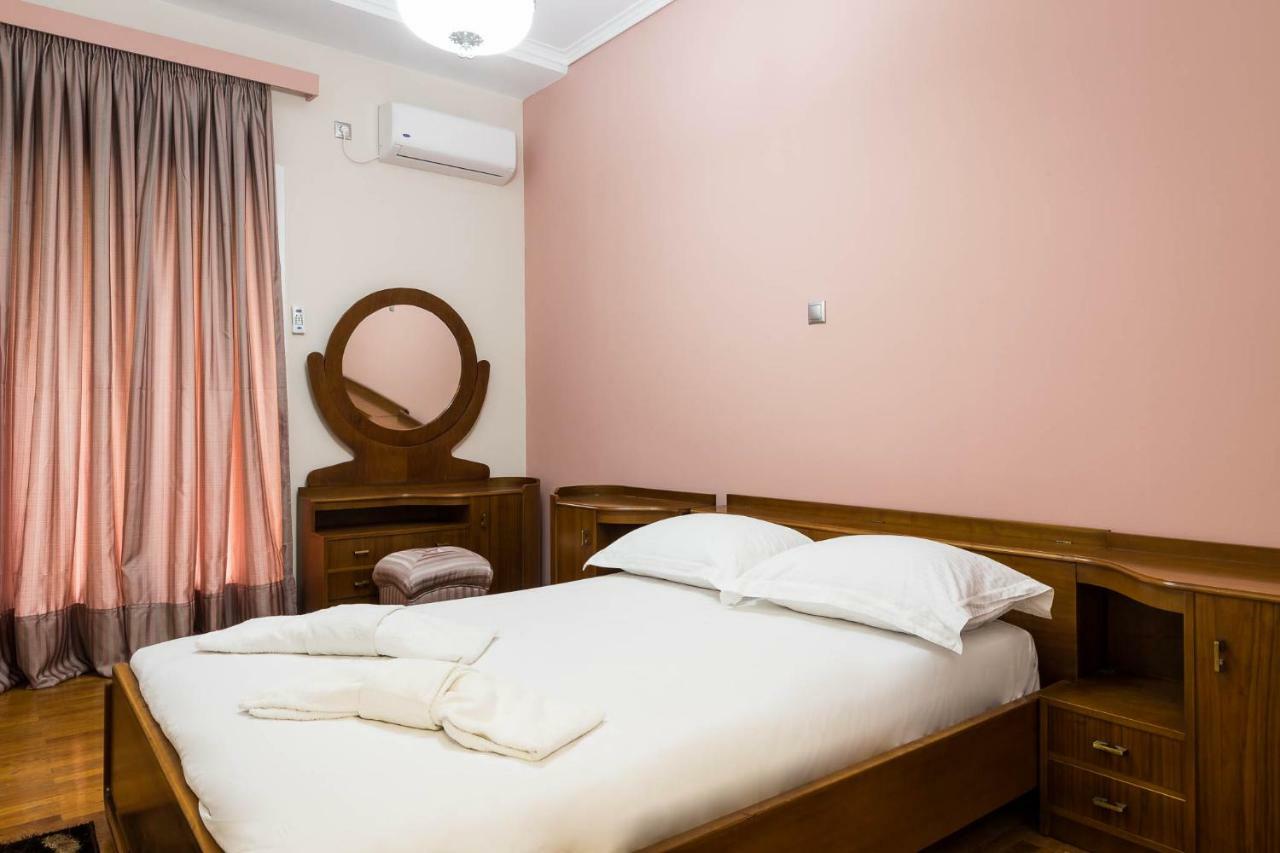 3 Bedrooms Apartment Under Acropolis Atenas Exterior foto